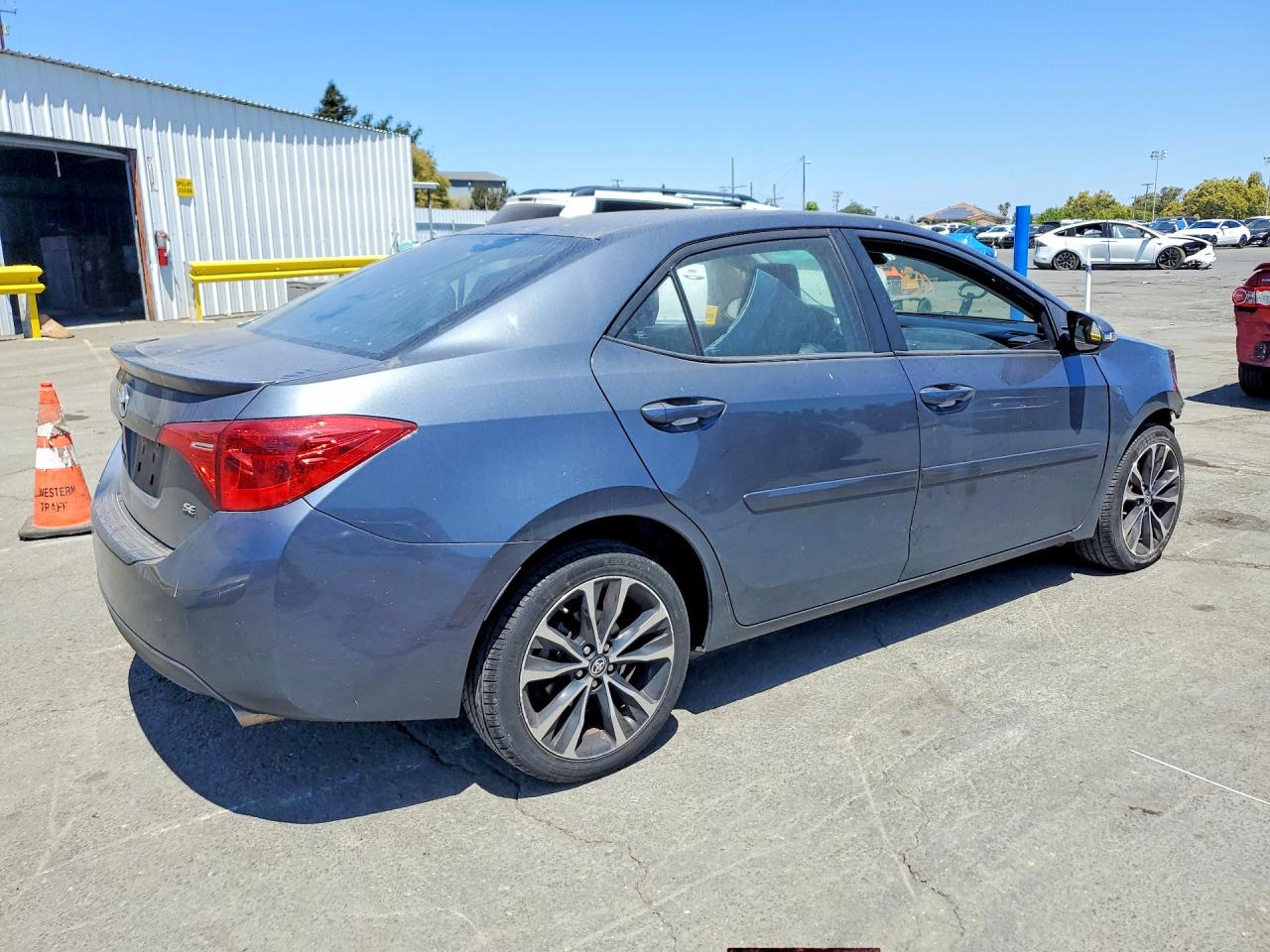 2017 TOYOTA COROLLA SE — снимка 3