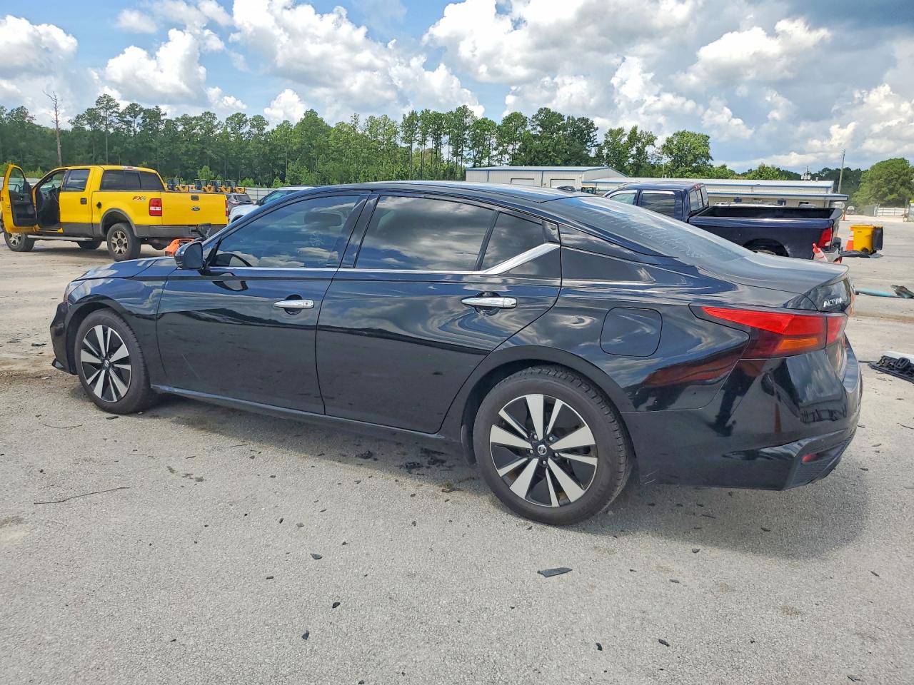 2019 NISSAN ALTIMA SL — снимка 2