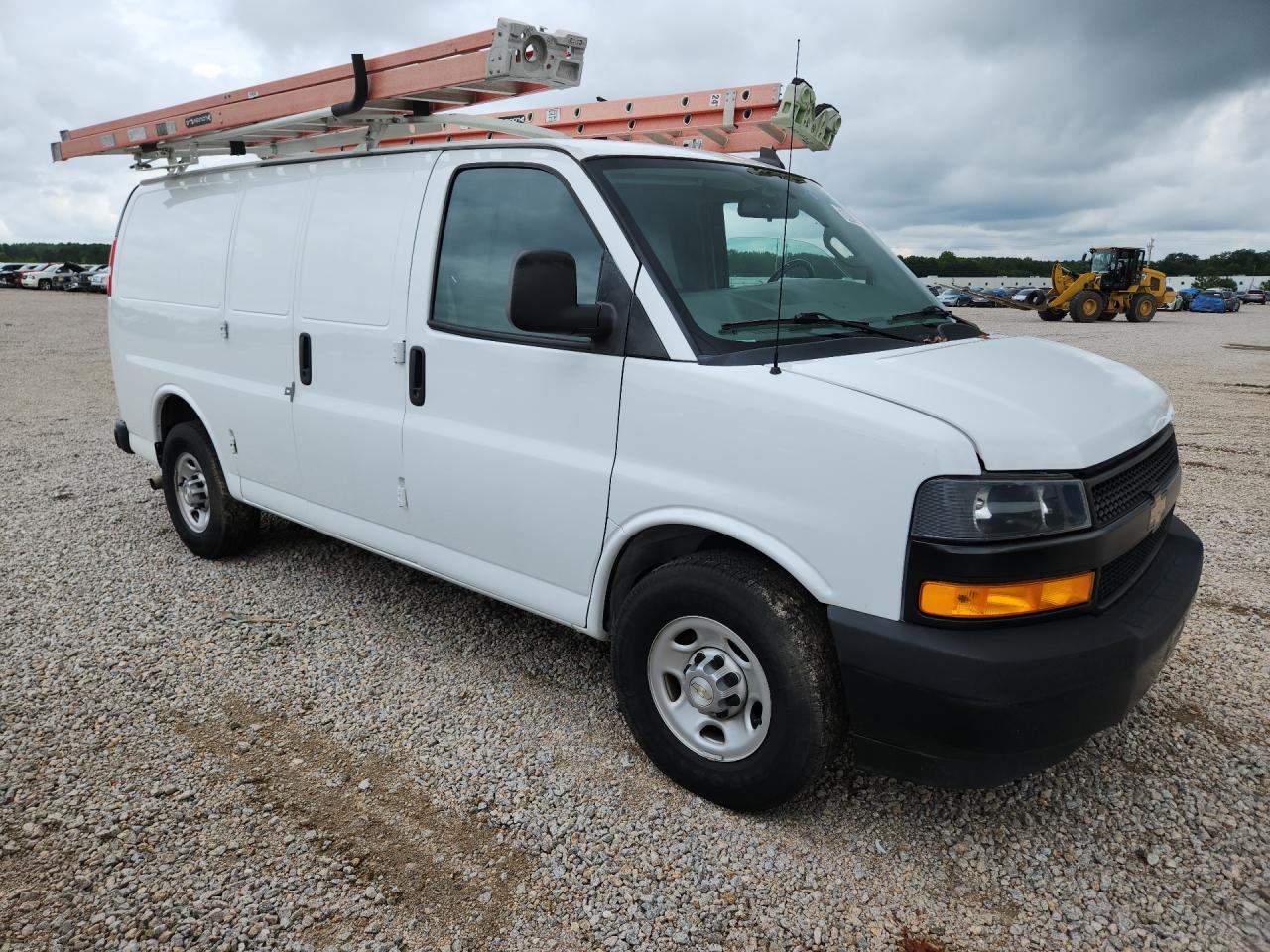 2022 CHEVROLET EXPRESS G2500 — снимка 4