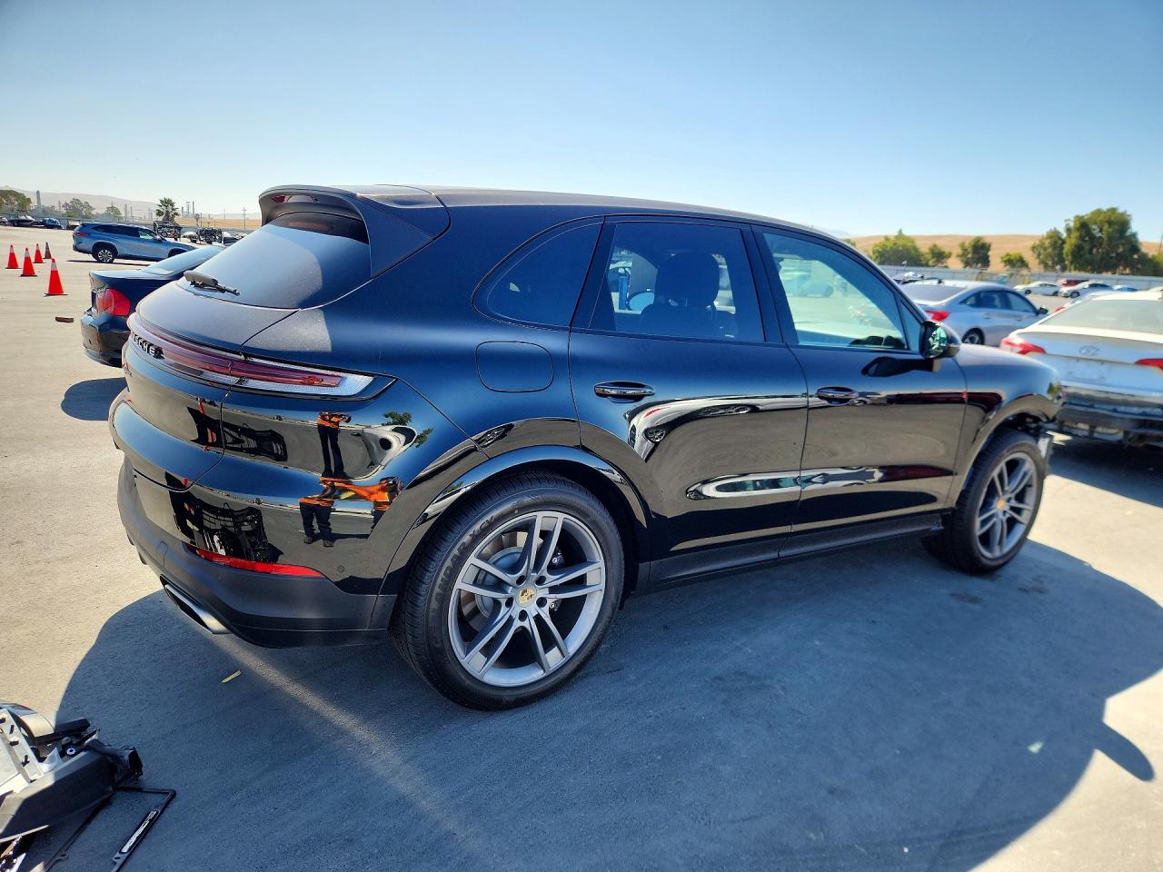 2024 PORSCHE CAYENNE — снимка 3