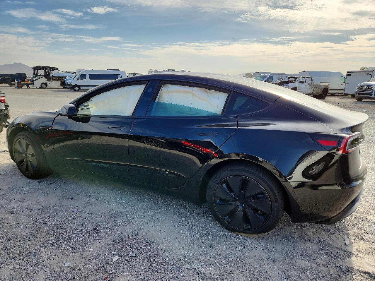 2025 TESLA MODEL 3 — снимка 2