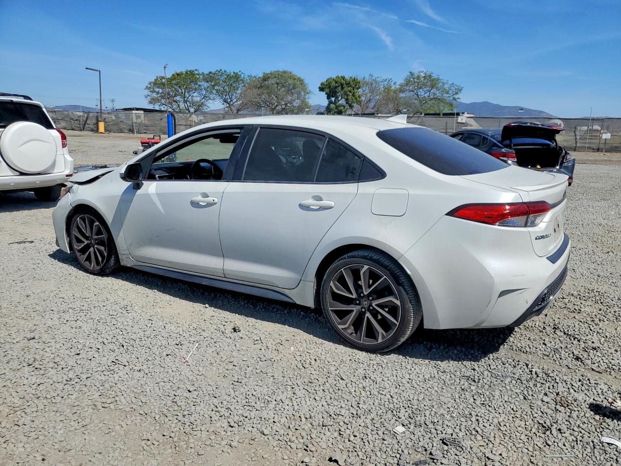 2020 TOYOTA COROLLA SE — снимка 2
