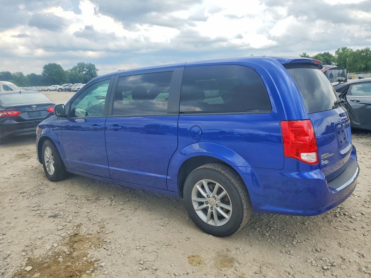 2020 DODGE GRAND CARAVAN SE — снимка 2