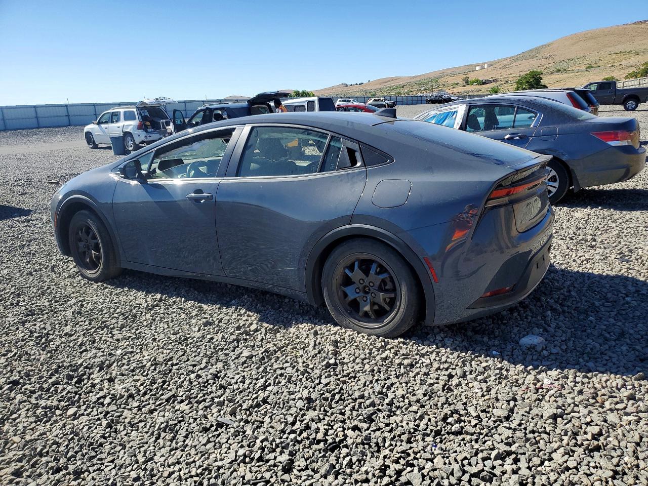2023 TOYOTA PRIUS LE — снимка 2