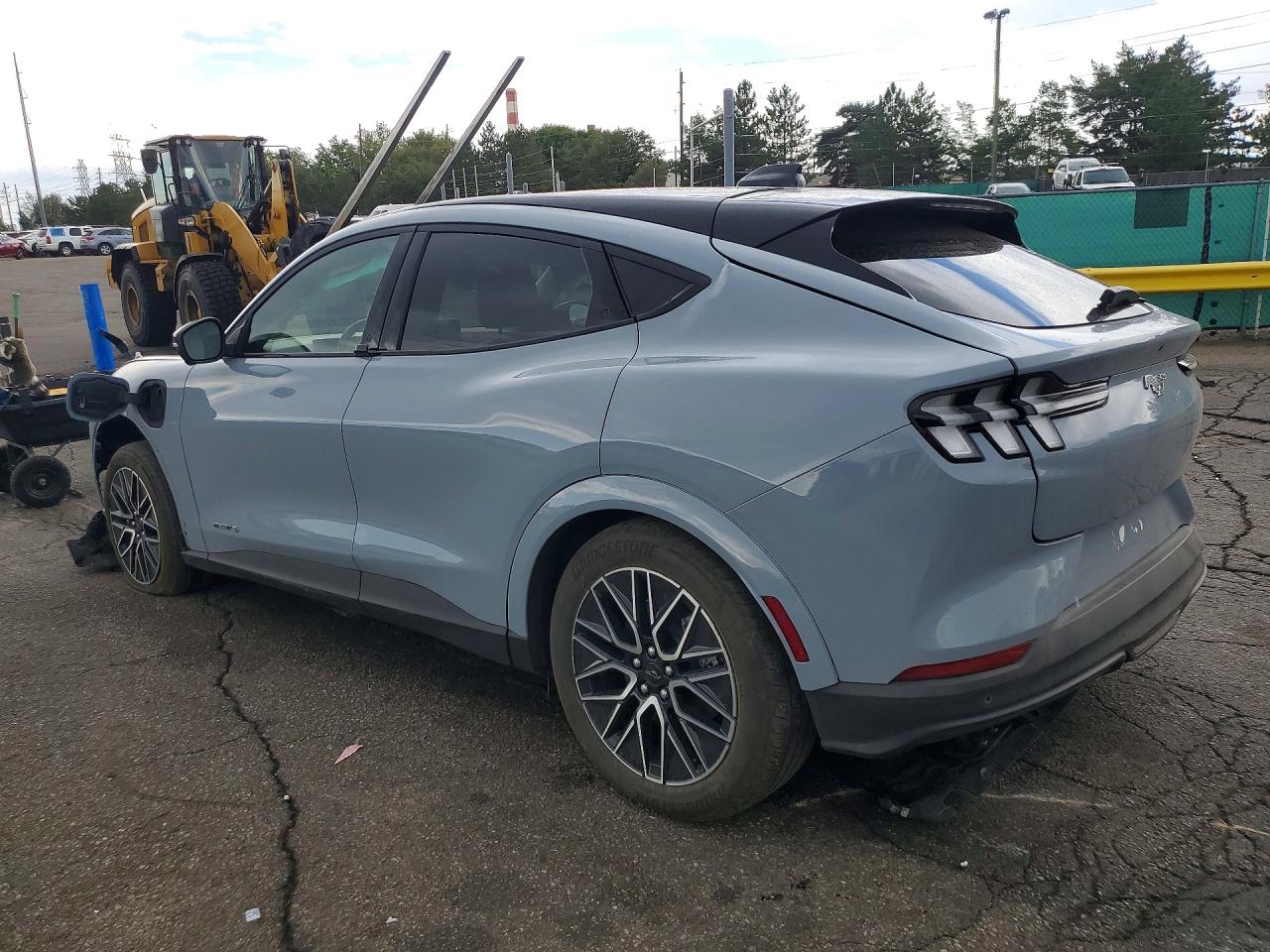 2025 FORD MUSTANG MACH-E PREMIUM — снимка 2
