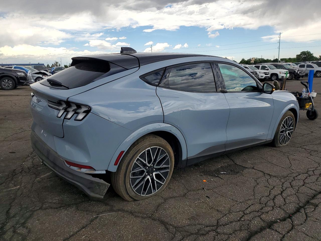 2025 FORD MUSTANG MACH-E PREMIUM — снимка 3