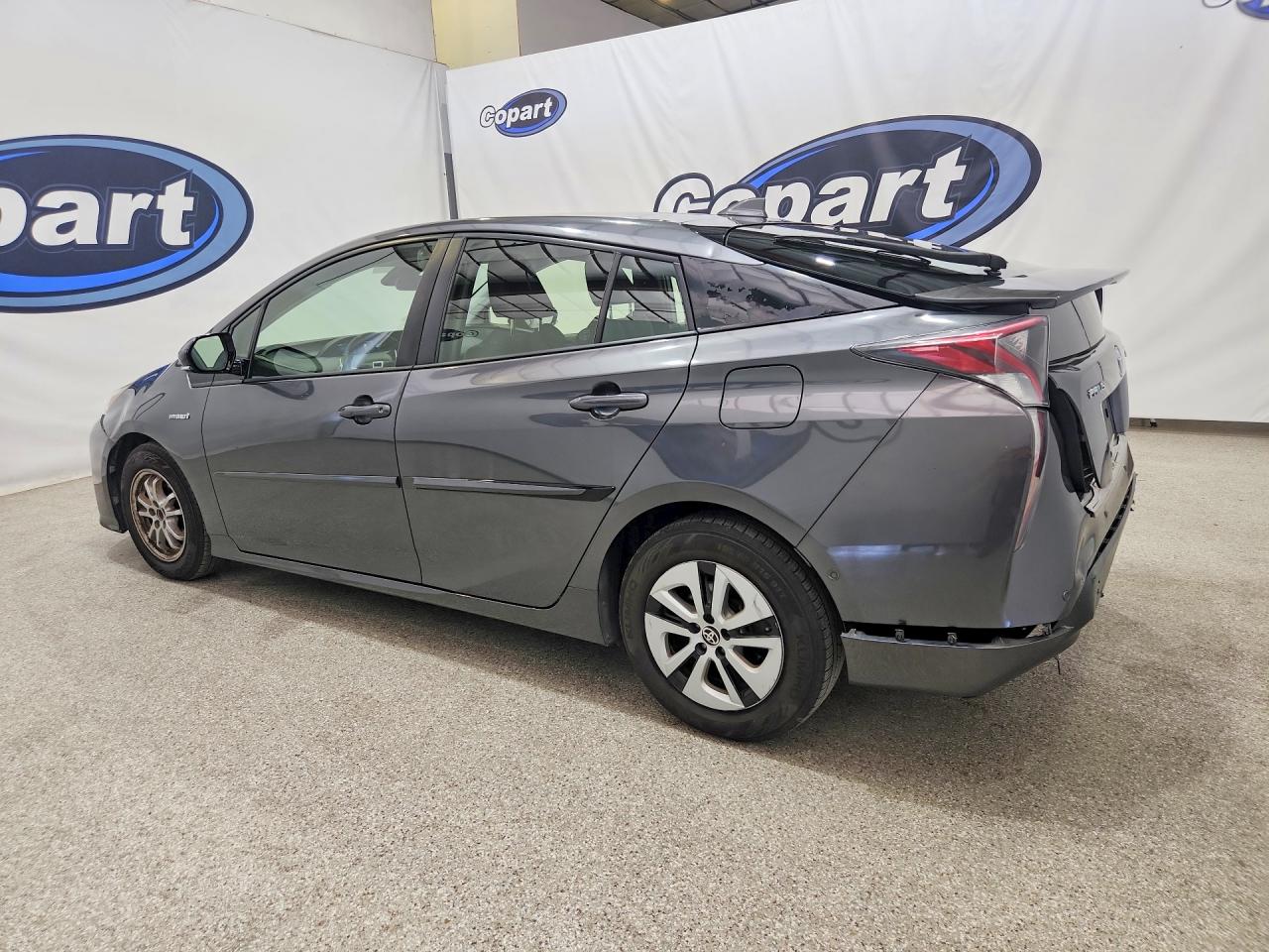 2017 TOYOTA PRIUS TWO — снимка 2