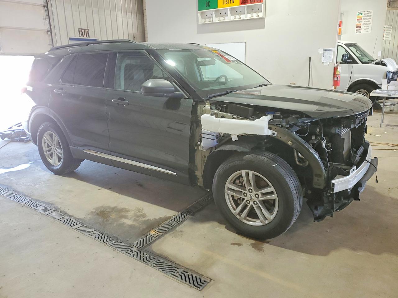 2023 FORD EXPLORER XLT — снимка 4