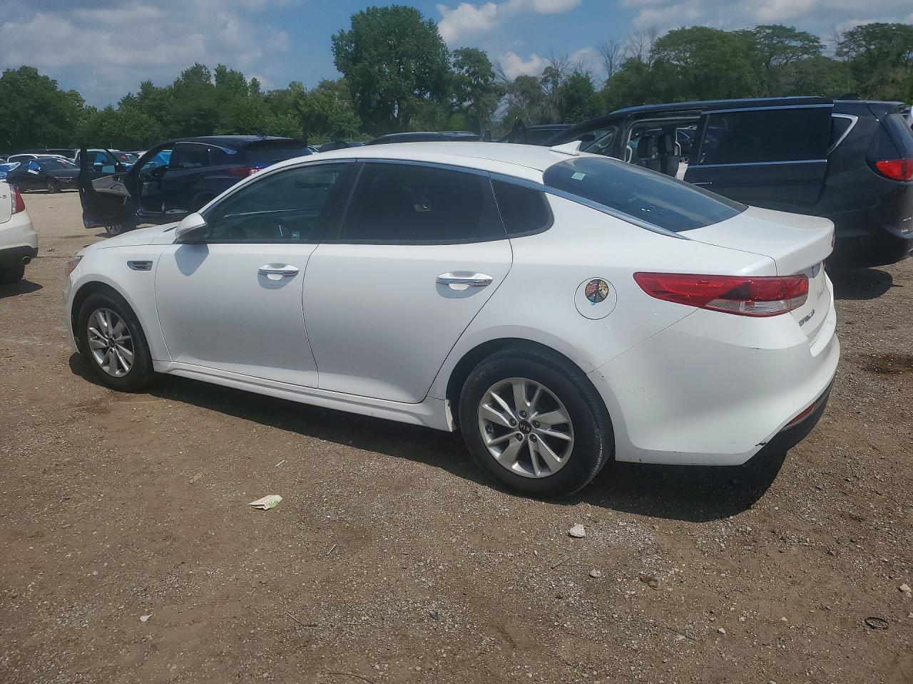 2017 KIA OPTIMA LX — снимка 2
