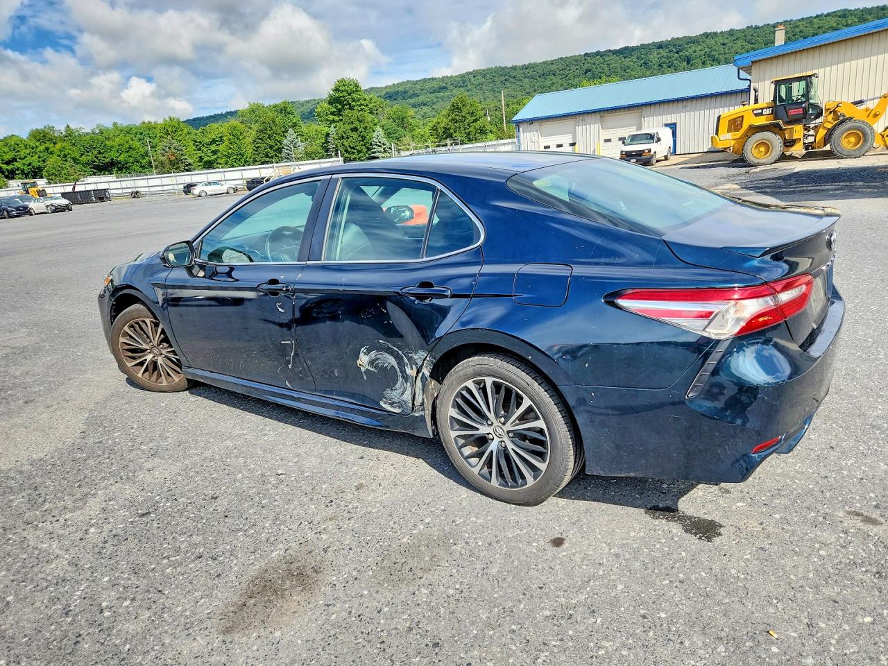 2018 TOYOTA CAMRY SE — снимка 2