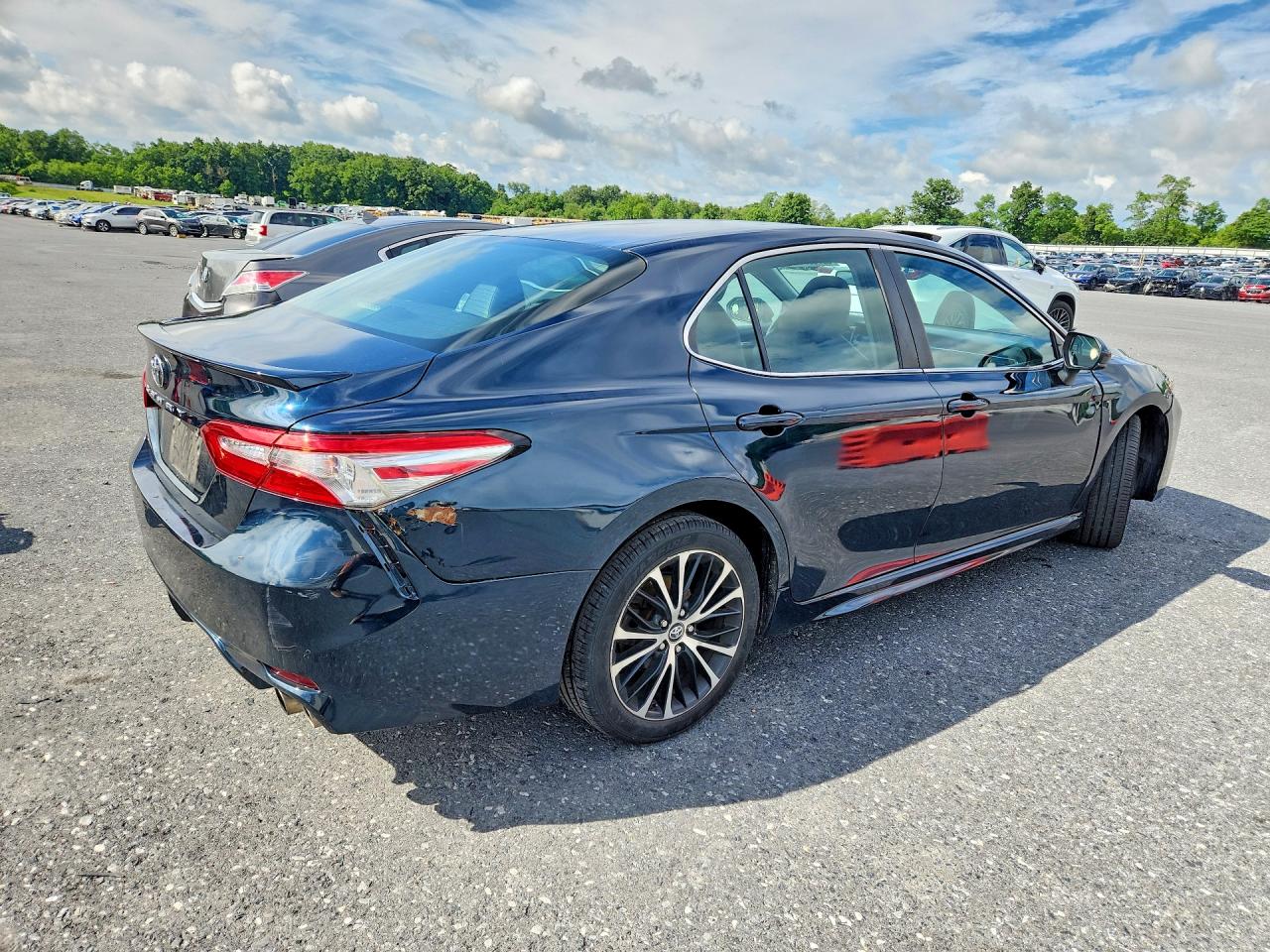 2018 TOYOTA CAMRY SE — снимка 3