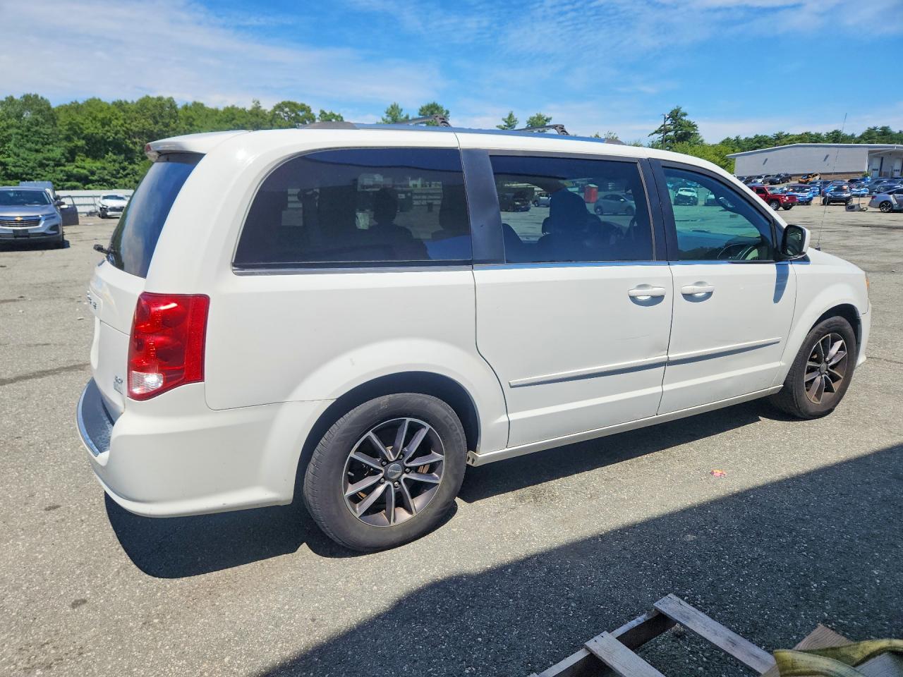 2017 DODGE GRAND CARAVAN SXT — снимка 3