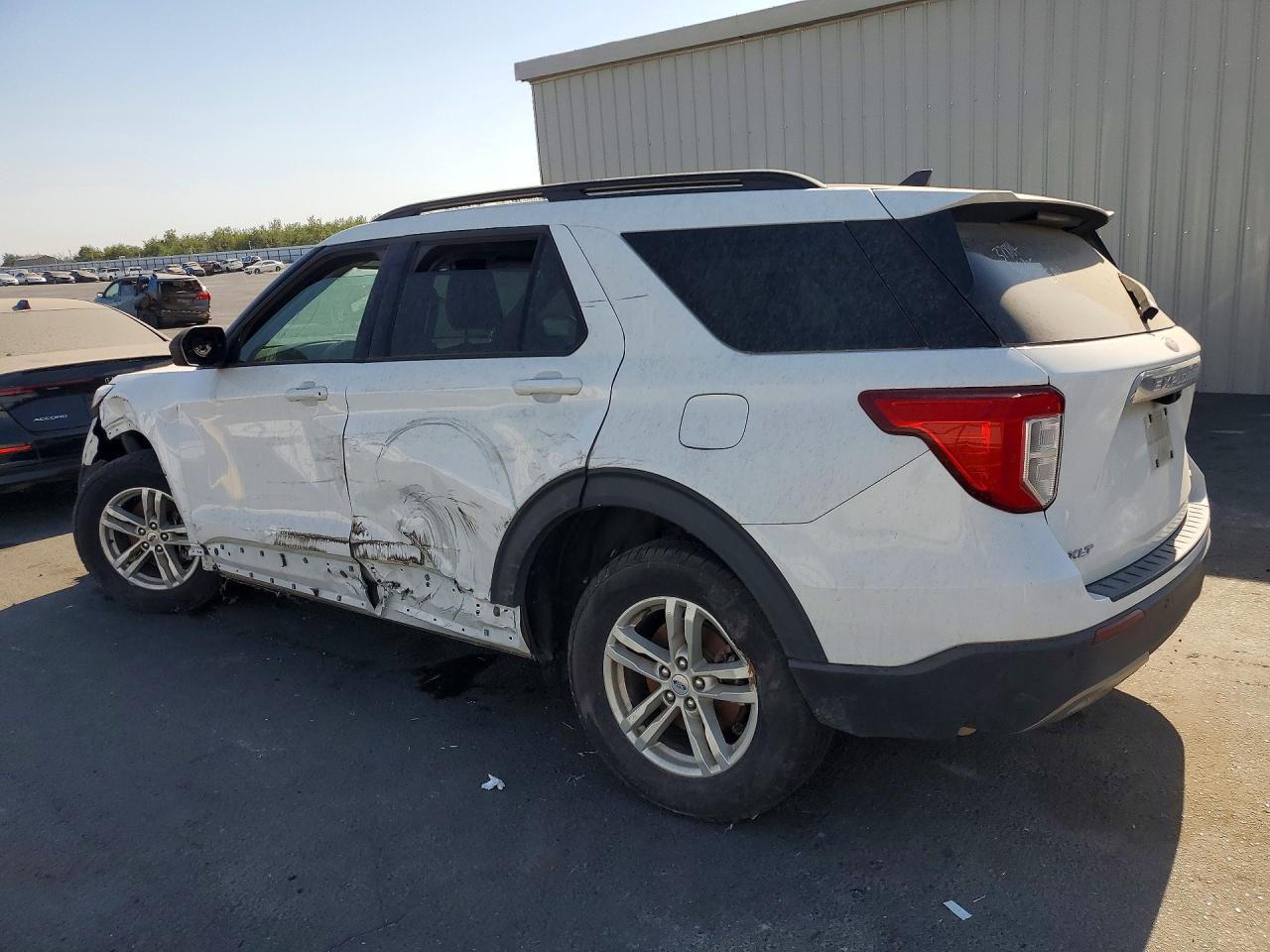 2023 FORD EXPLORER XLT — снимка 2