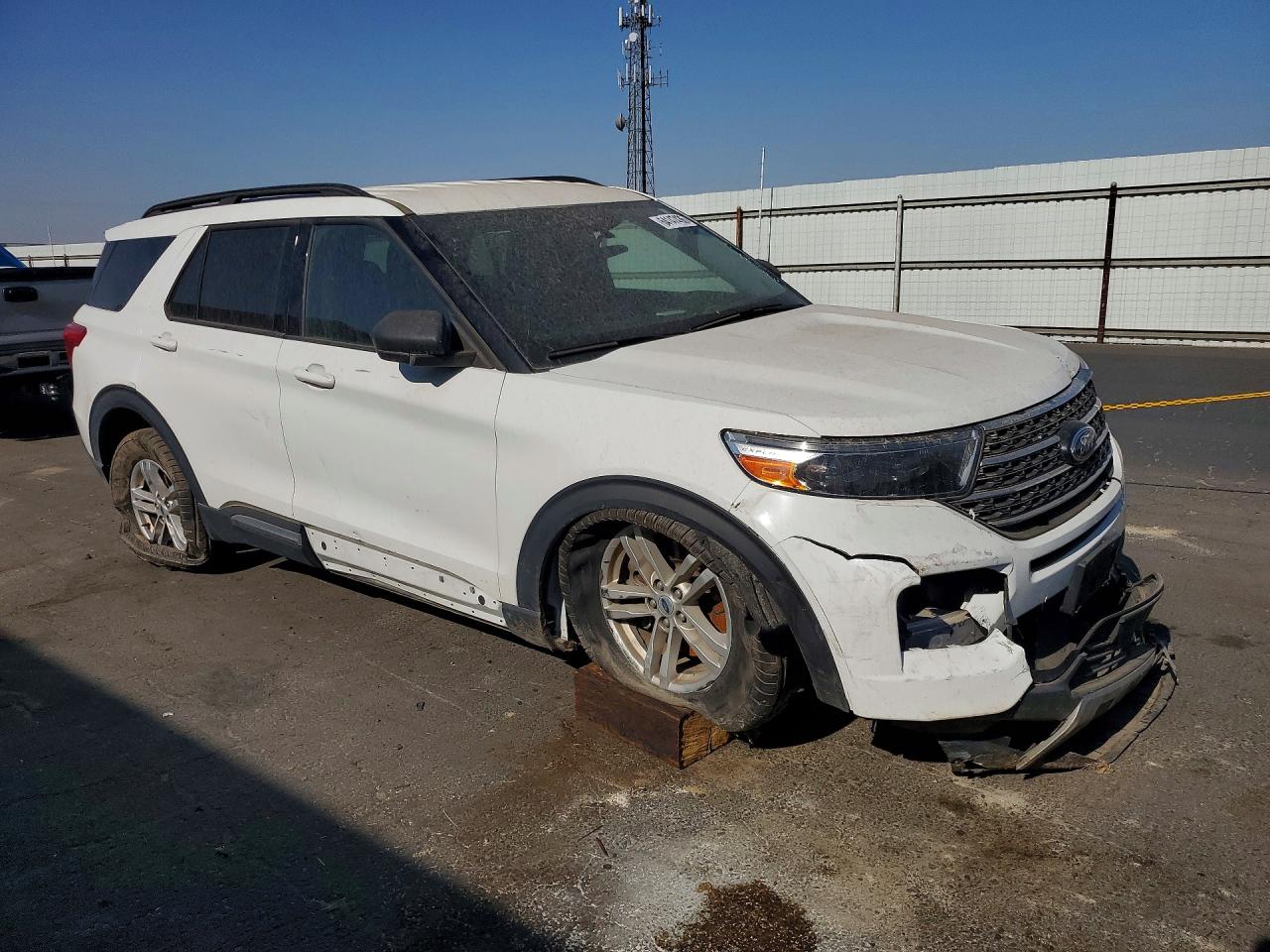 2023 FORD EXPLORER XLT — снимка 4