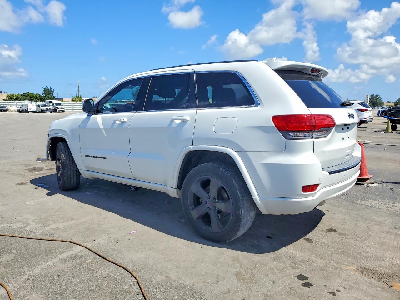 2015 JEEP GRAND CHEROKEE LAREDO — снимка 2