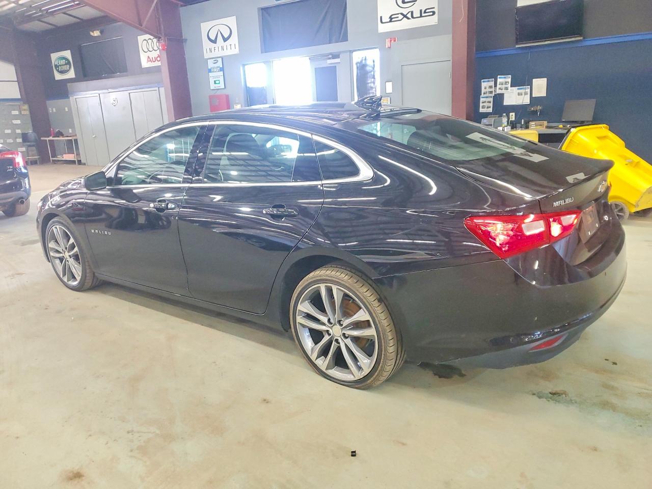 2023 CHEVROLET MALIBU LT — снимка 2