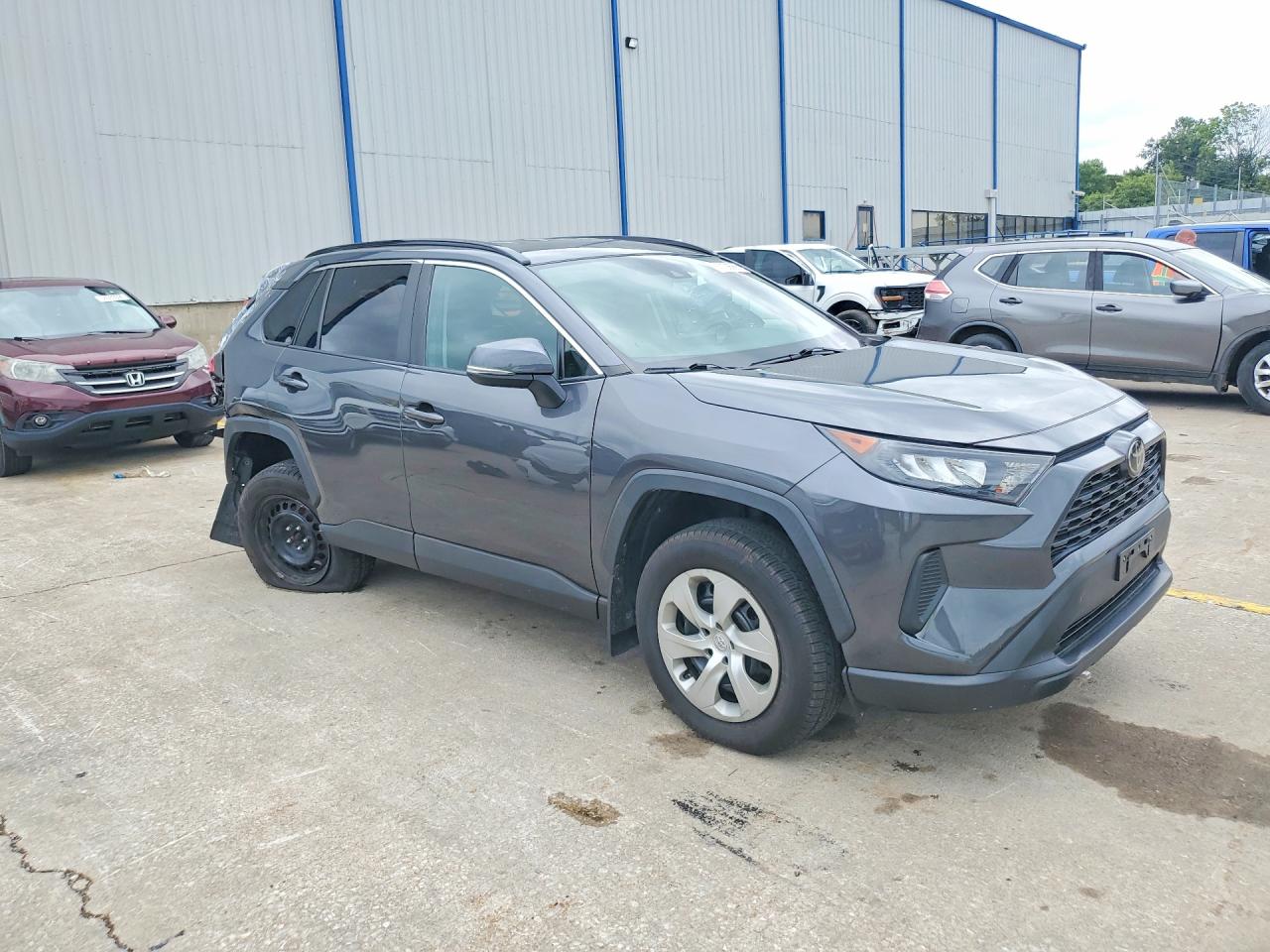 2019 TOYOTA RAV4 LE — снимка 4
