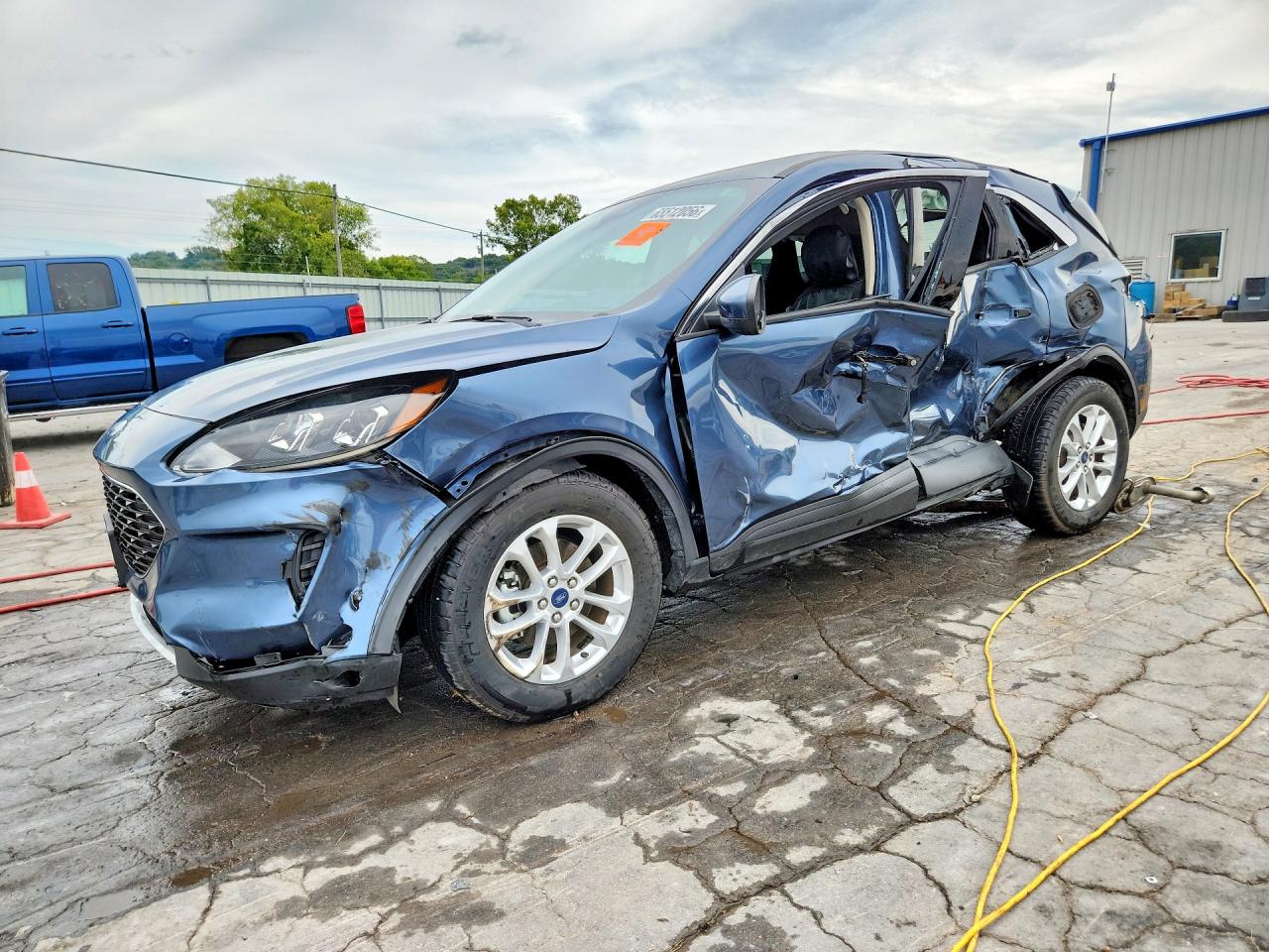 2020 FORD ESCAPE SE