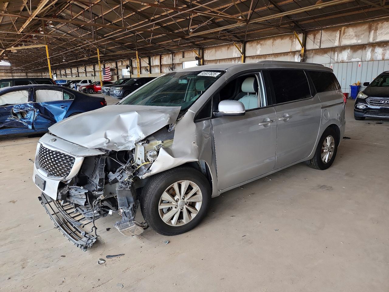 2017 KIA SEDONA LX