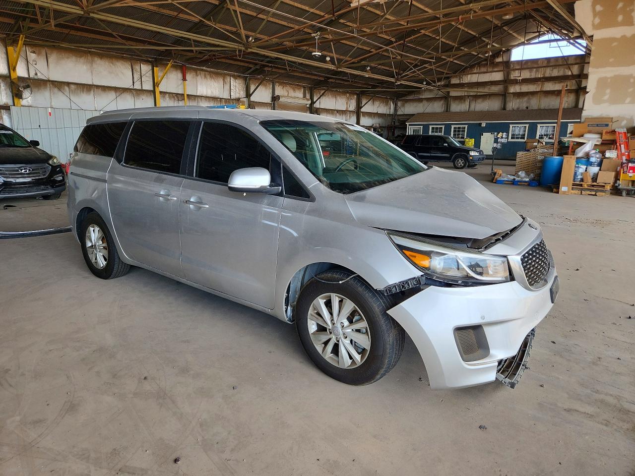 2017 KIA SEDONA LX — снимка 4
