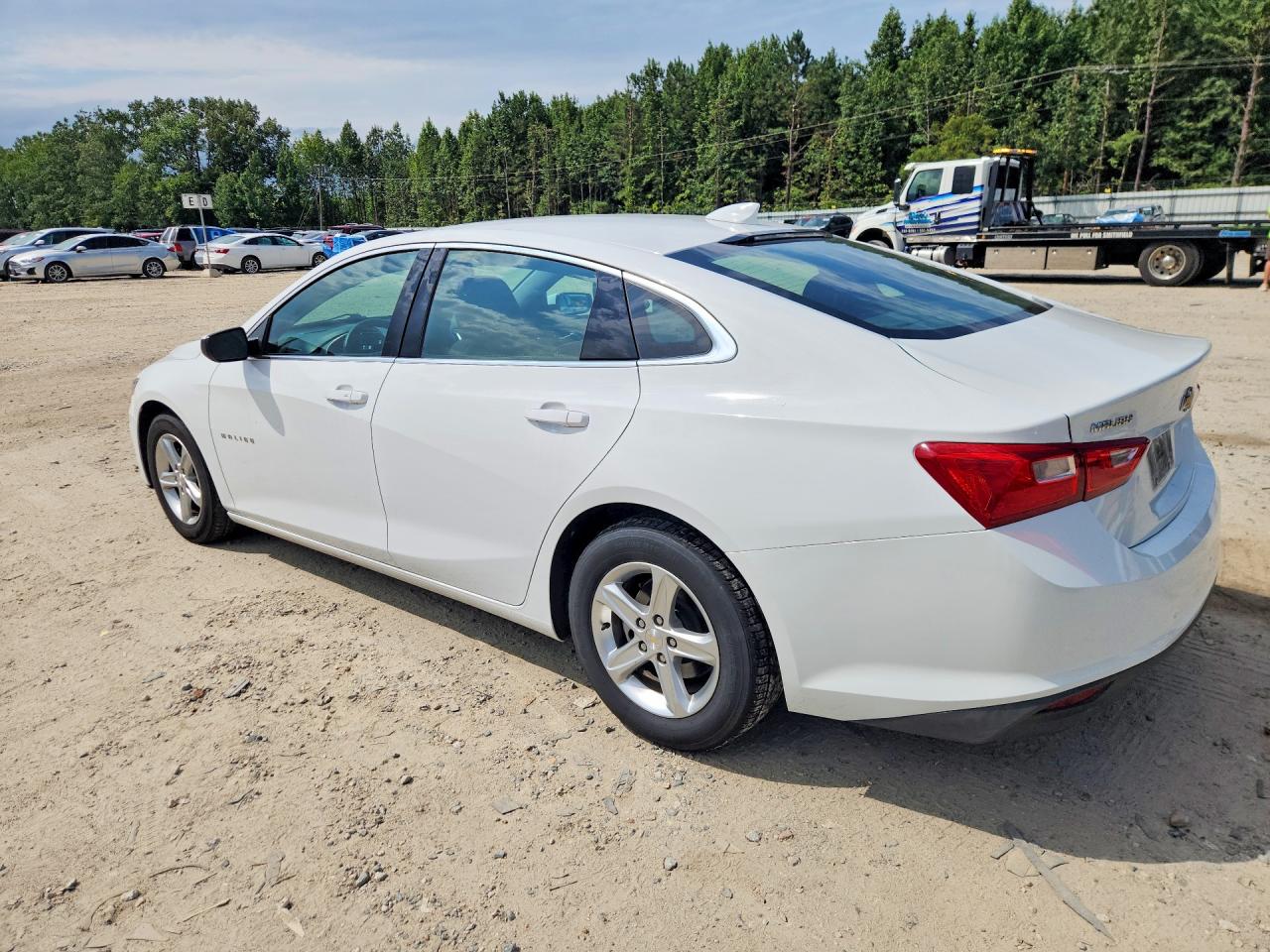 2023 CHEVROLET MALIBU LT — снимка 2