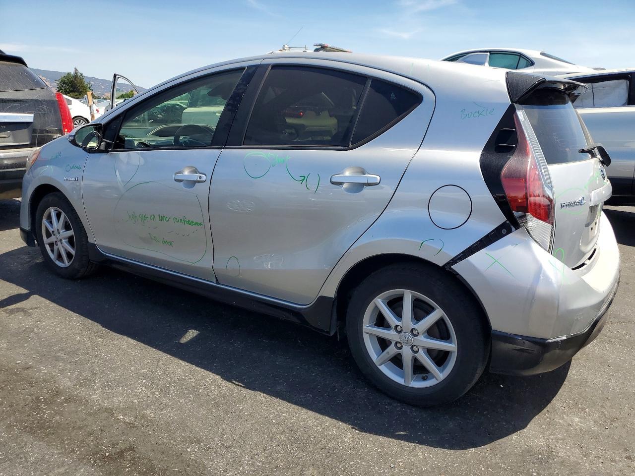 2017 TOYOTA PRIUS C ONE — снимка 2
