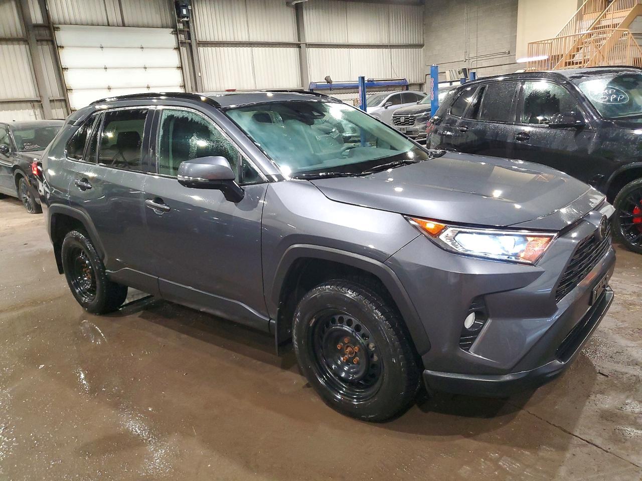 2021 TOYOTA RAV4 XLE — снимка 4
