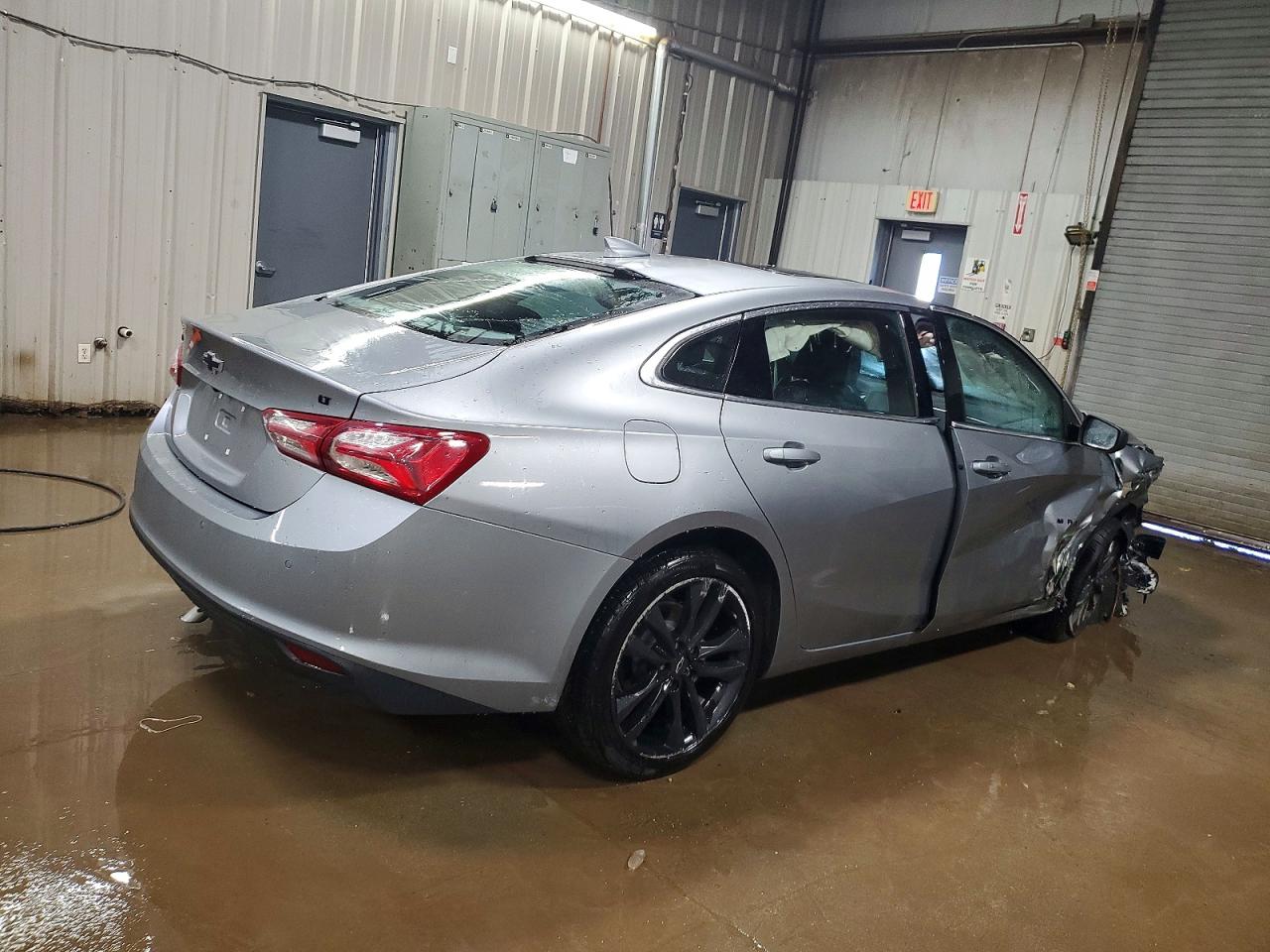 2025 CHEVROLET MALIBU LT — снимка 3