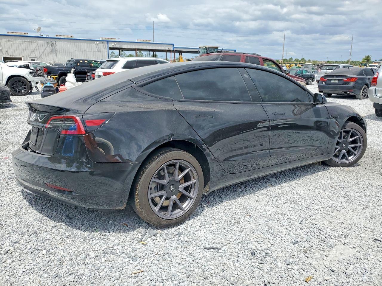 2023 TESLA MODEL 3 — снимка 3