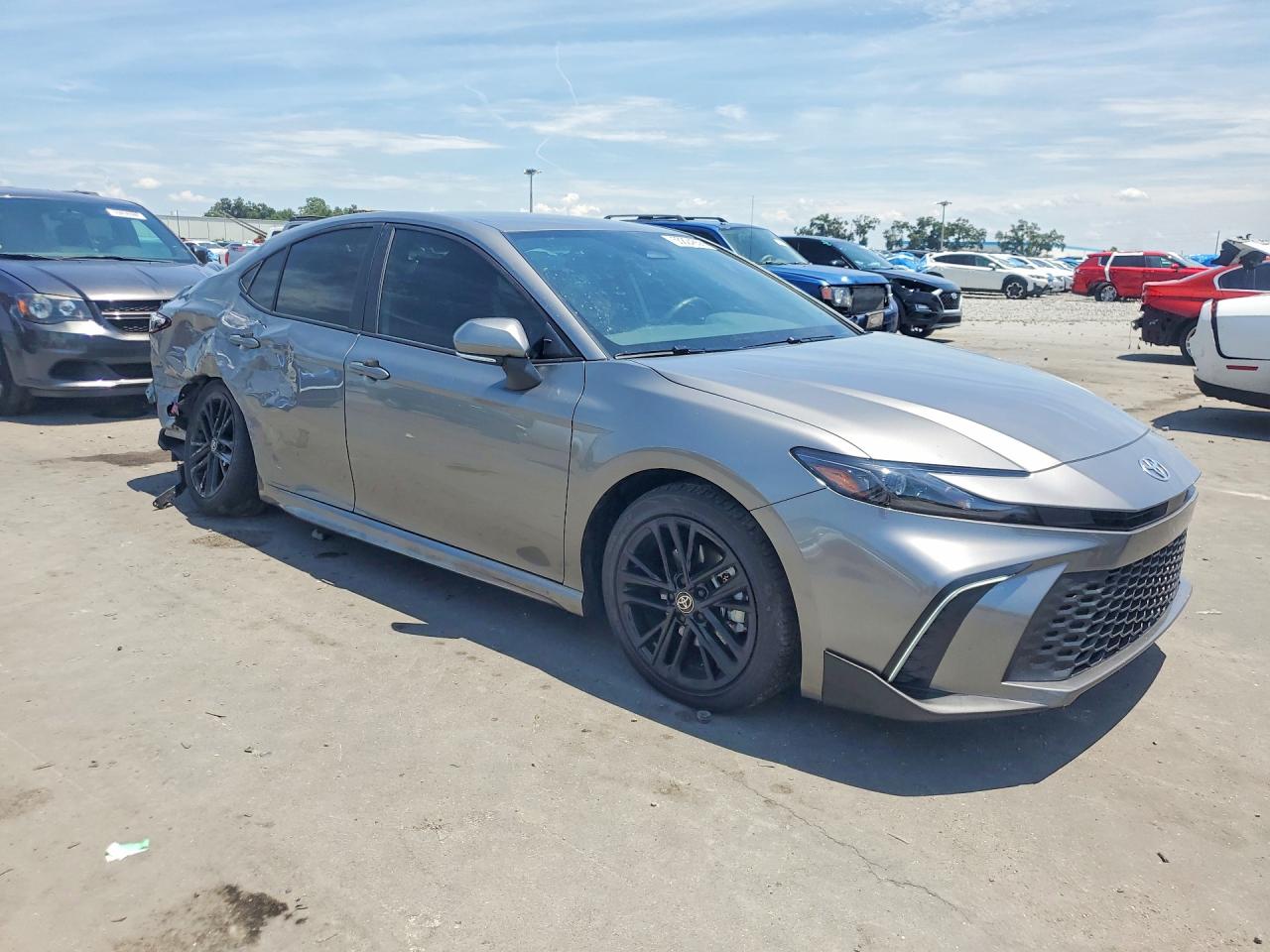 2025 TOYOTA CAMRY SE — снимка 4