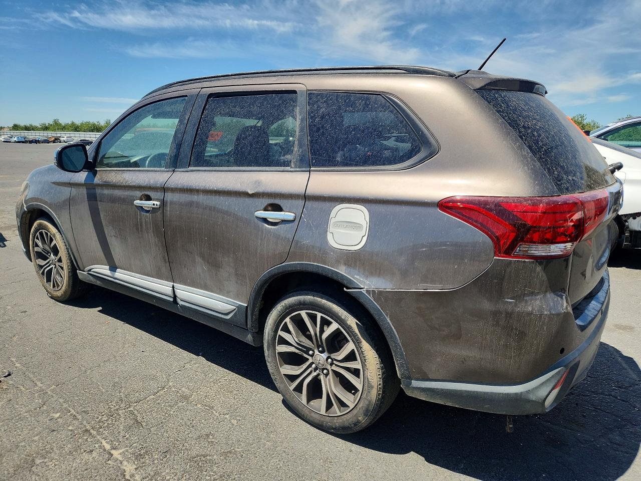 2016 MITSUBISHI OUTLANDER SE — снимка 2