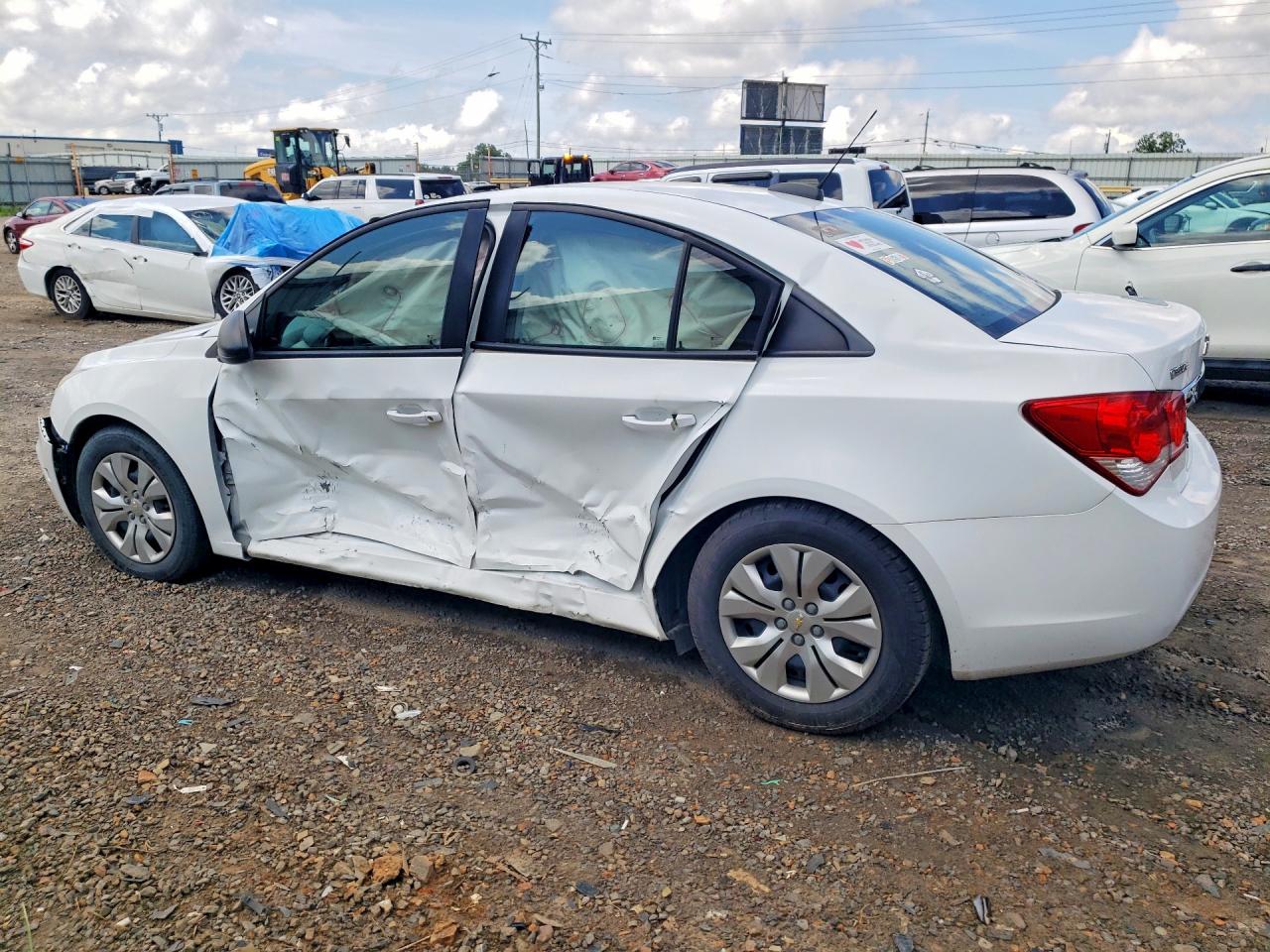 2016 CHEVROLET CRUZE LIMITED LS — снимка 2