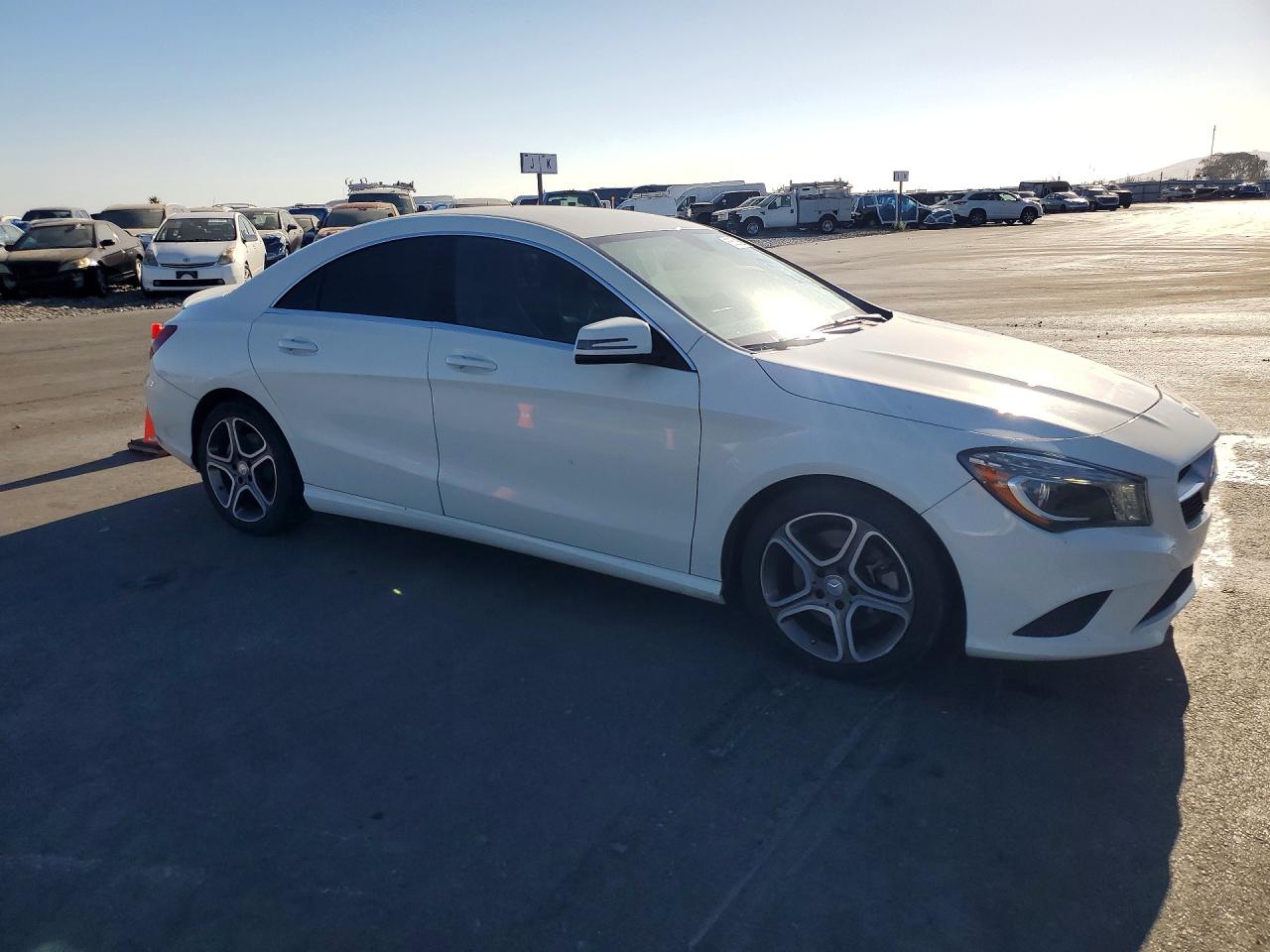 2014 MERCEDES-BENZ CLA 250 — снимка 4