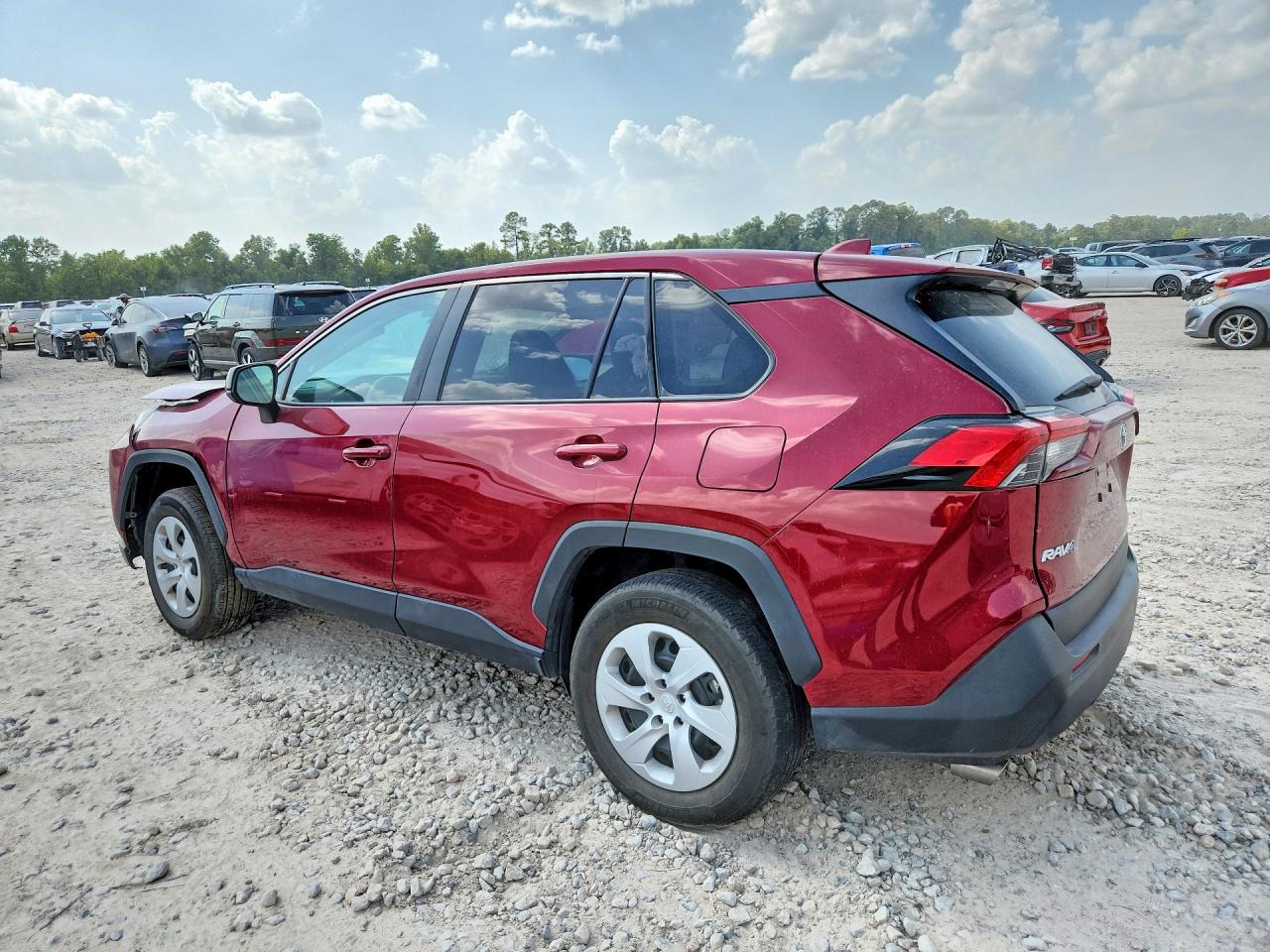 2025 TOYOTA RAV4 LE — снимка 2