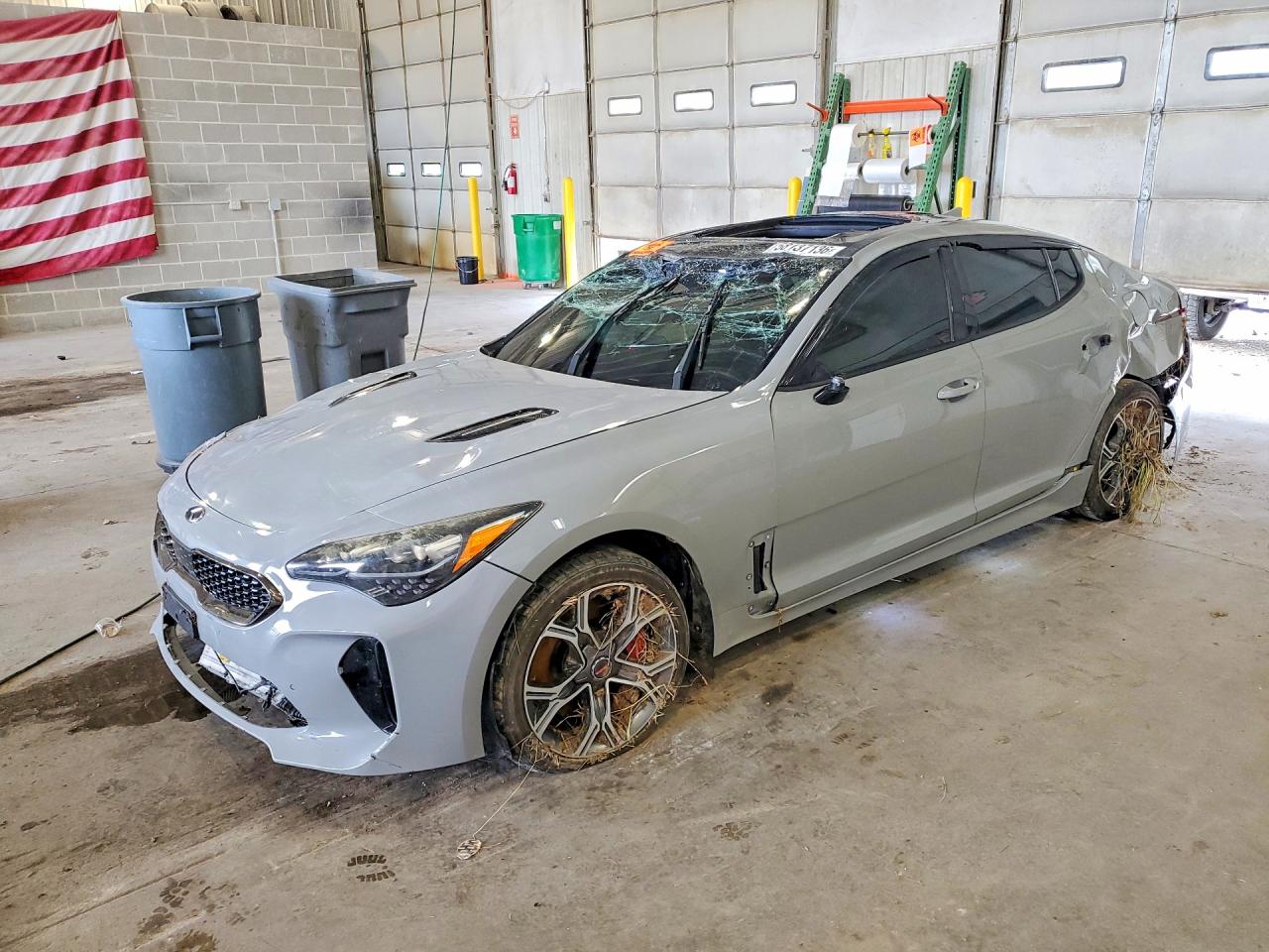 2019 KIA STINGER GT1