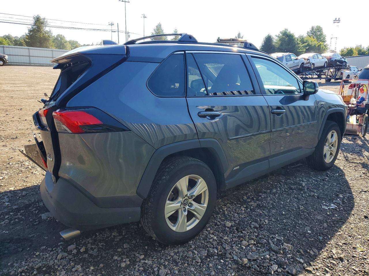 2021 TOYOTA RAV4 LE — снимка 3