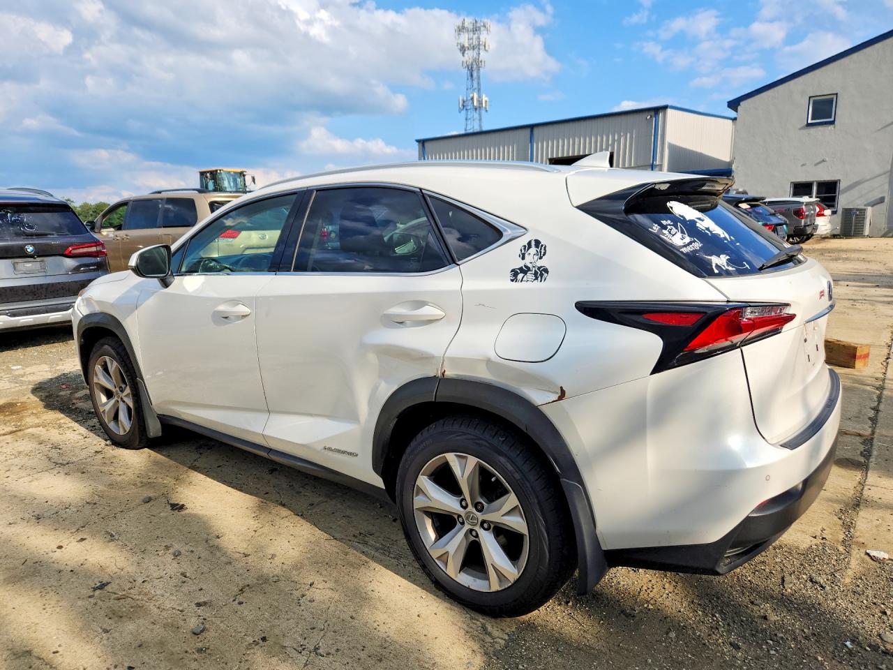 2017 LEXUS NX 300H — снимка 2