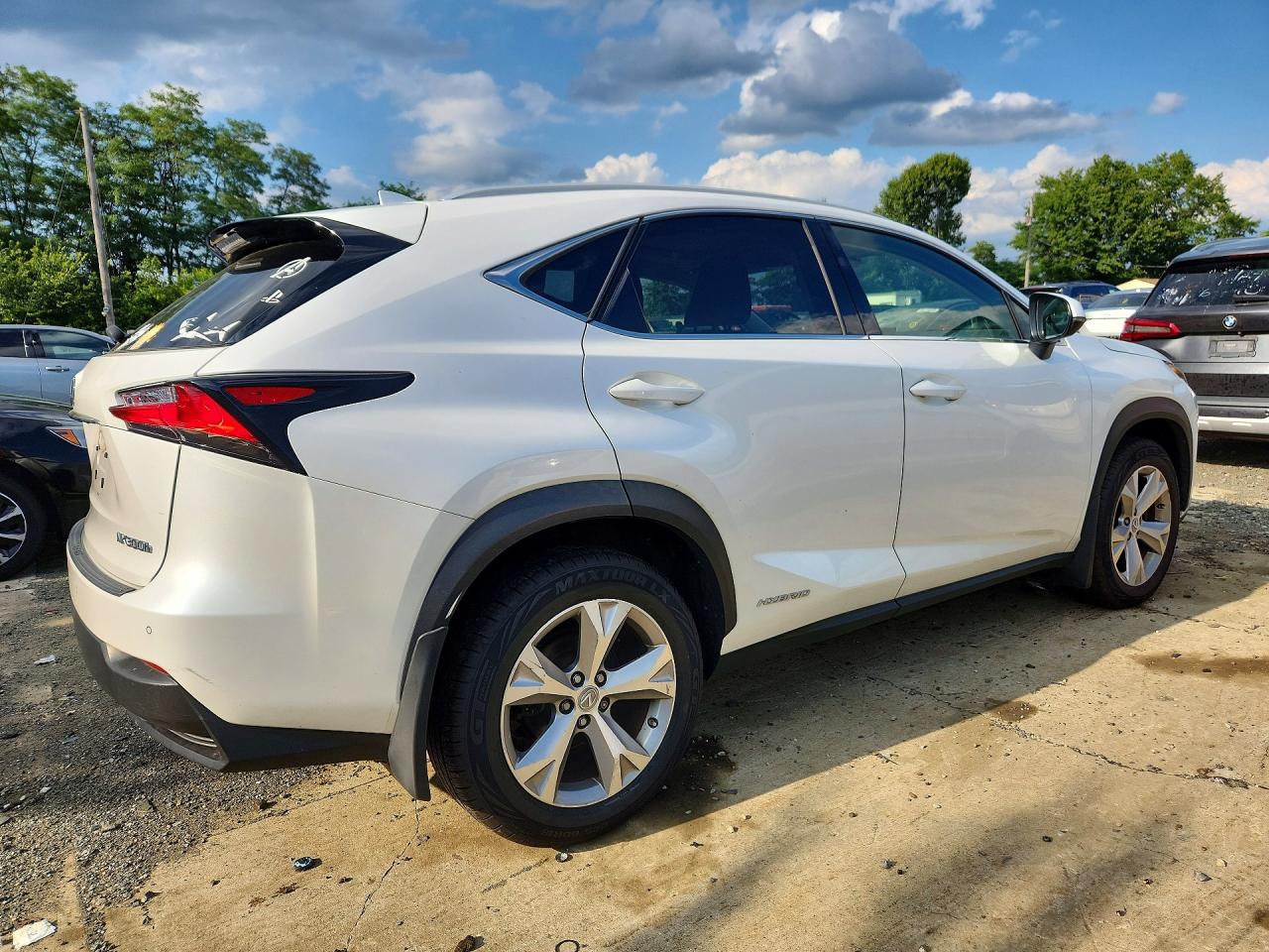 2017 LEXUS NX 300H — снимка 3