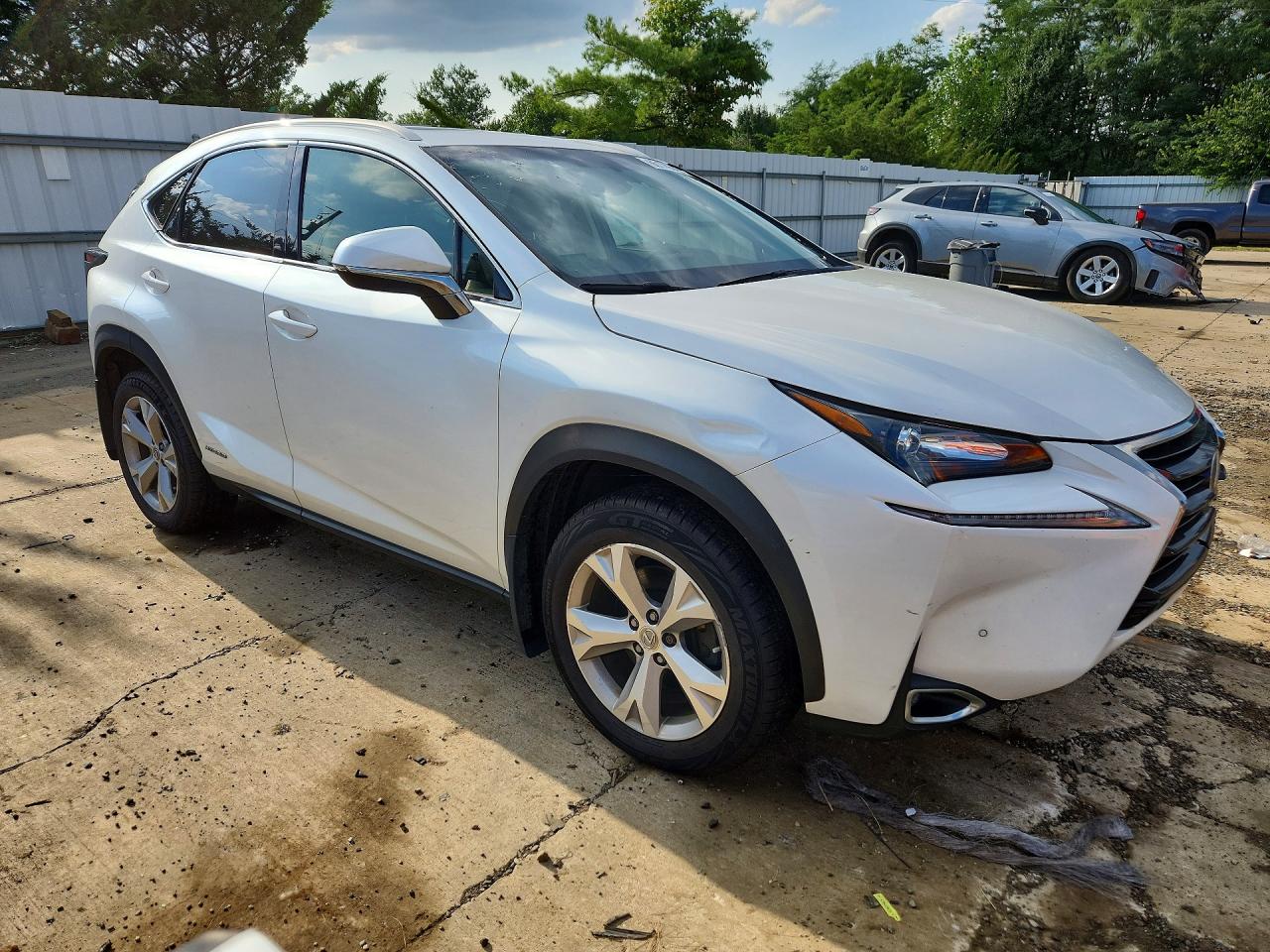 2017 LEXUS NX 300H — снимка 4