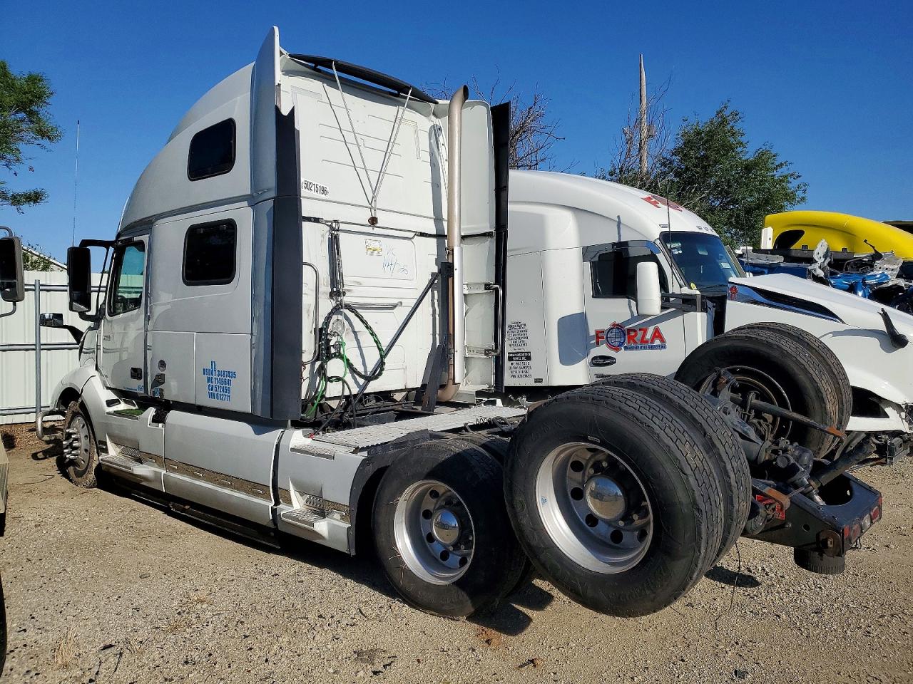 2023 VOLVO VNL — снимка 3
