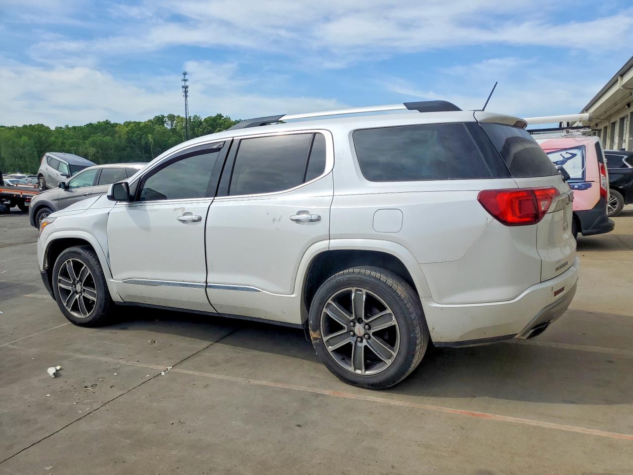 2017 GMC ACADIA DENALI — снимка 2