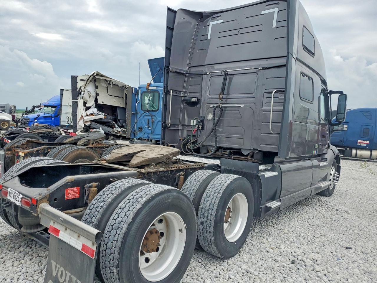 2022 VOLVO VNL — снимка 3