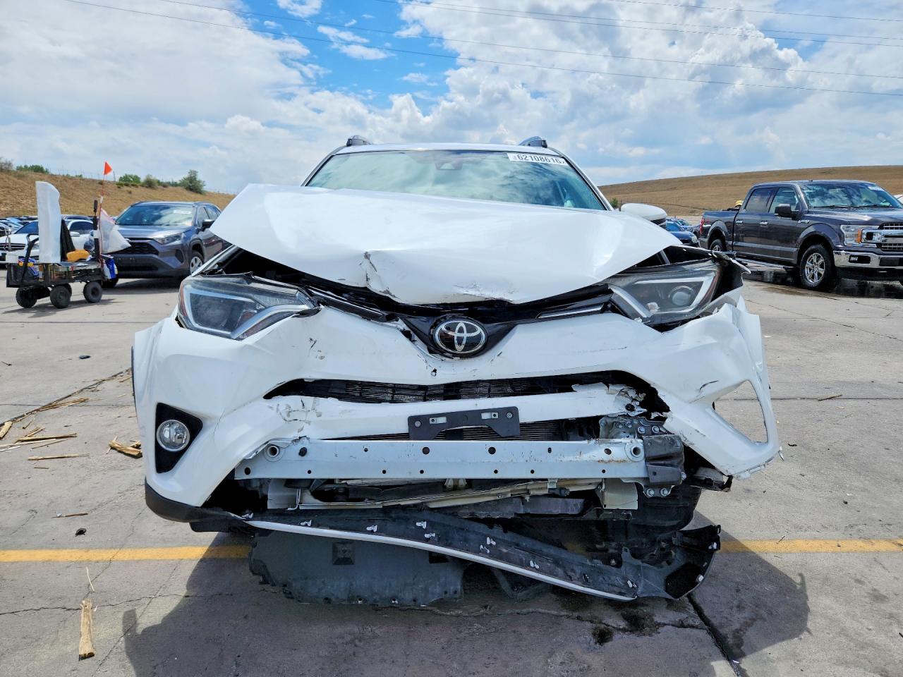 2017 TOYOTA RAV4 XLE — снимка 5