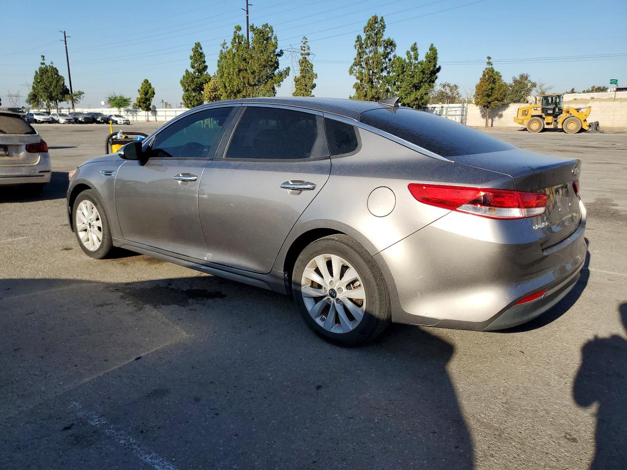 2017 KIA OPTIMA LX — снимка 2