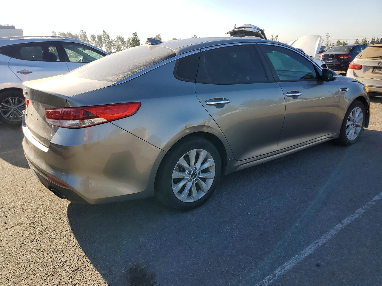2017 KIA OPTIMA LX — снимка 3