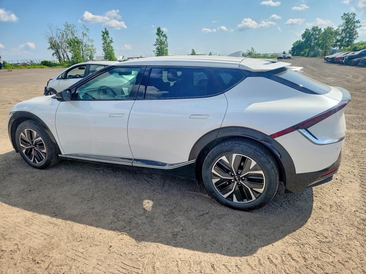 2024 KIA EV6 LIGHT — снимка 2