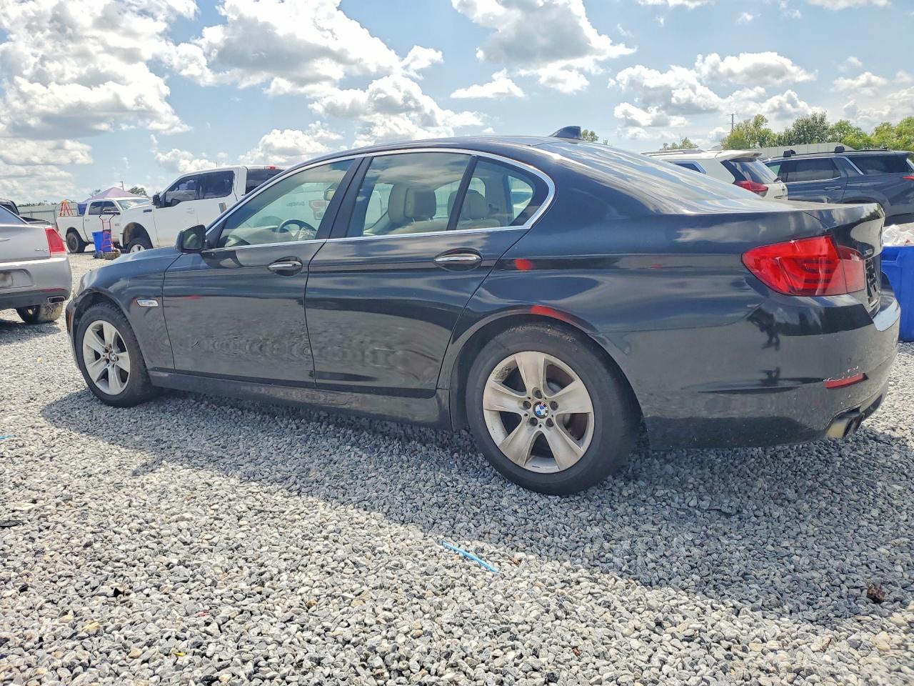 2013 BMW 528 XI — снимка 2