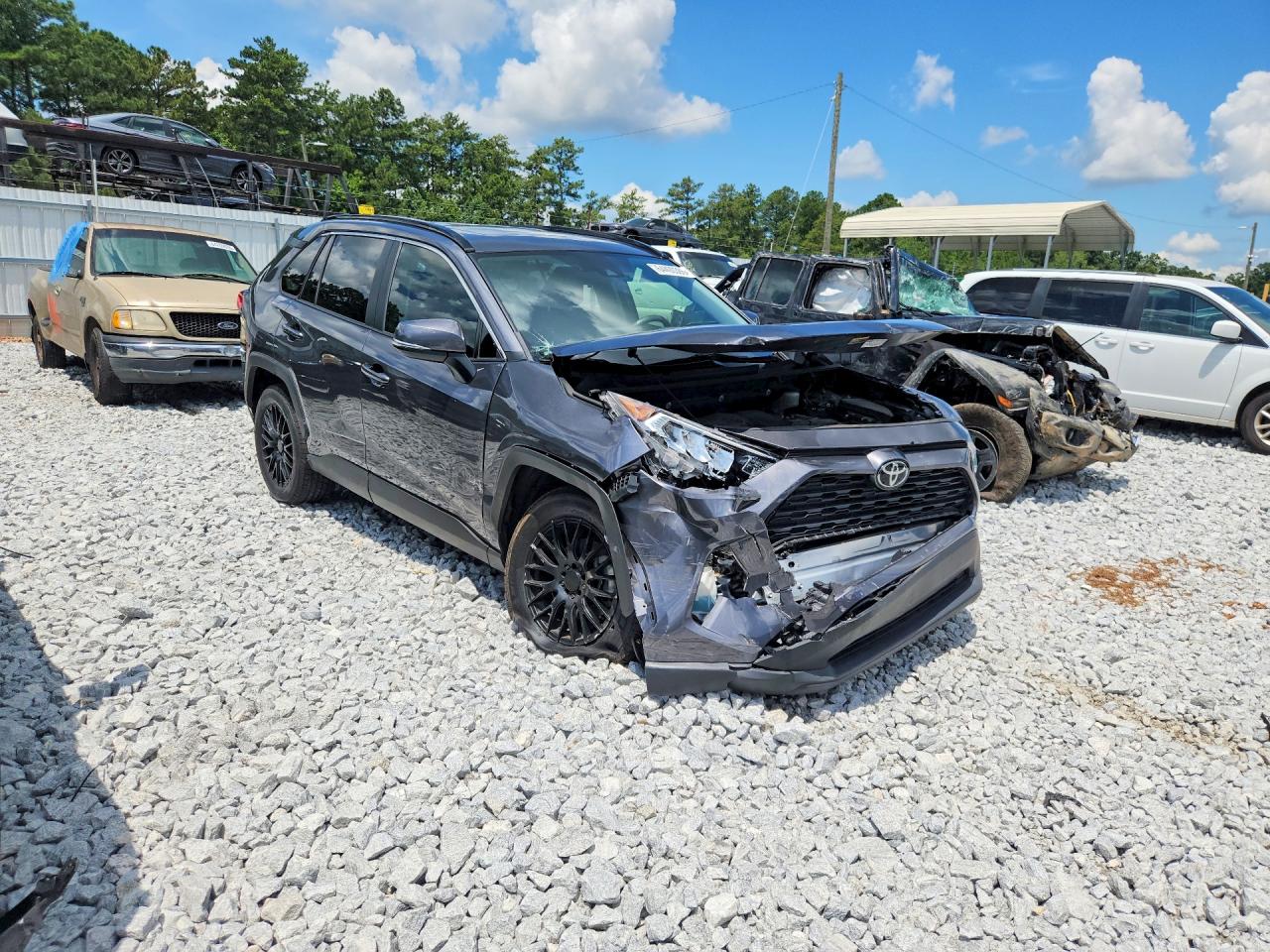 2019 TOYOTA RAV4 XLE — снимка 4