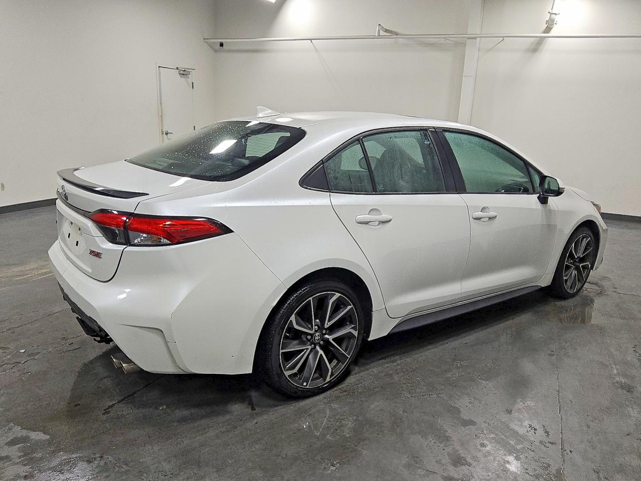 2022 TOYOTA COROLLA XSE — снимка 3
