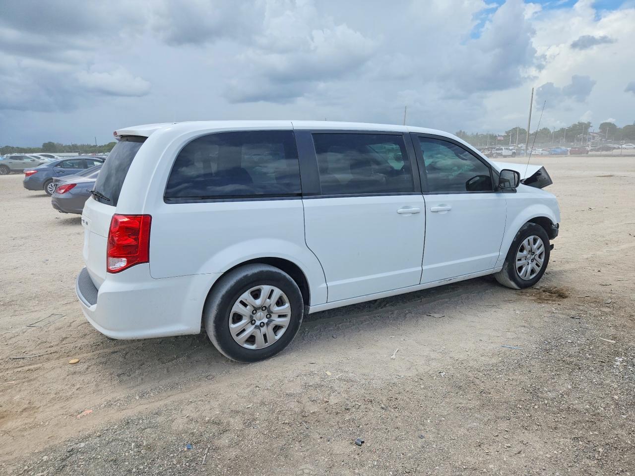 2018 DODGE GRAND CARAVAN SE — снимка 3